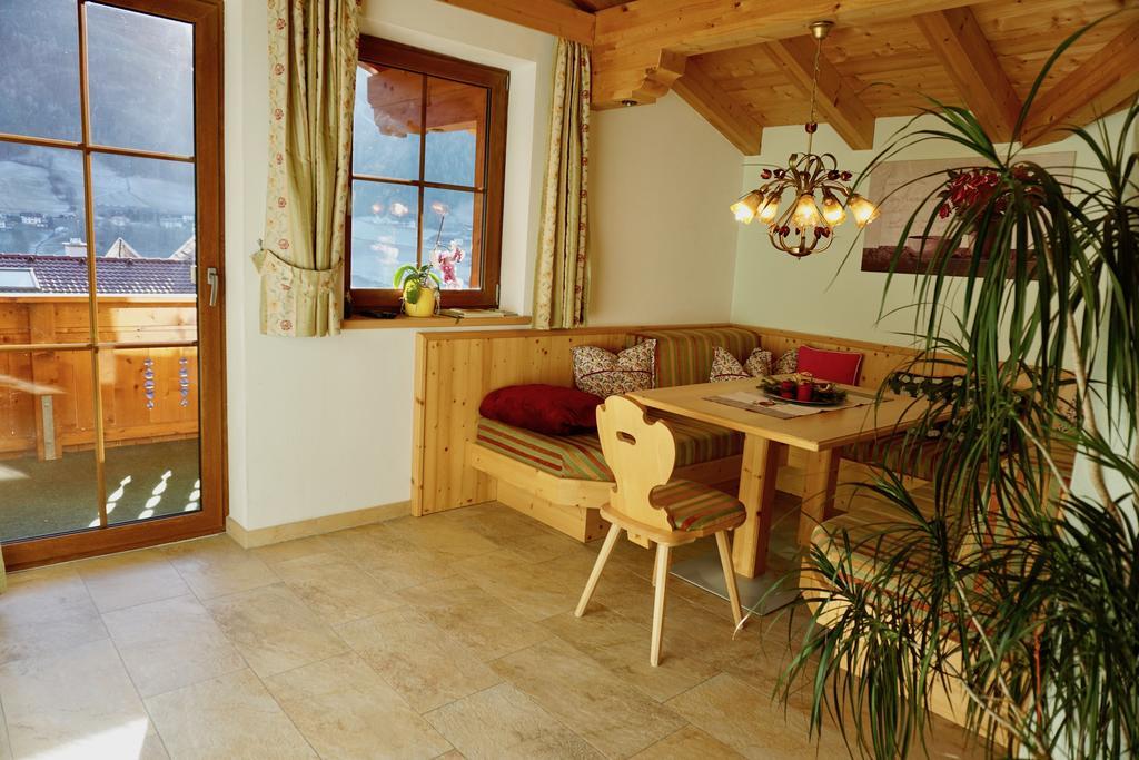 Sonnenschloessl Apartments Neustift im Stubaital Exterior photo